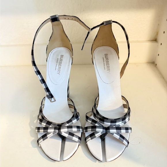 Burberry Black and White Checkered Heels - Picture 1 of 4
